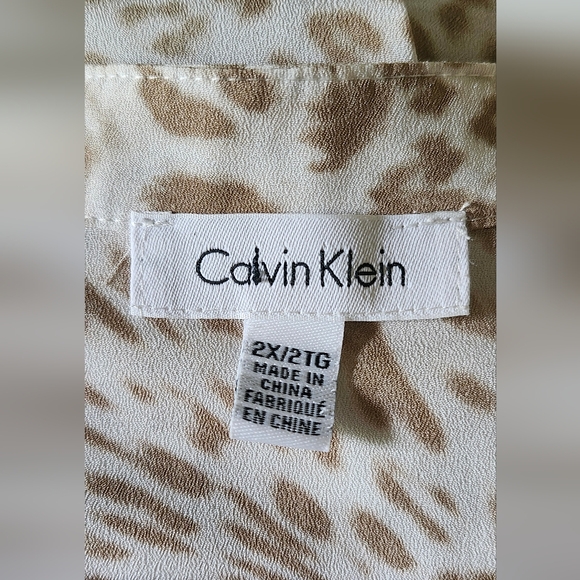 Calvin Klein Sheer Top - Picture 3 of 4